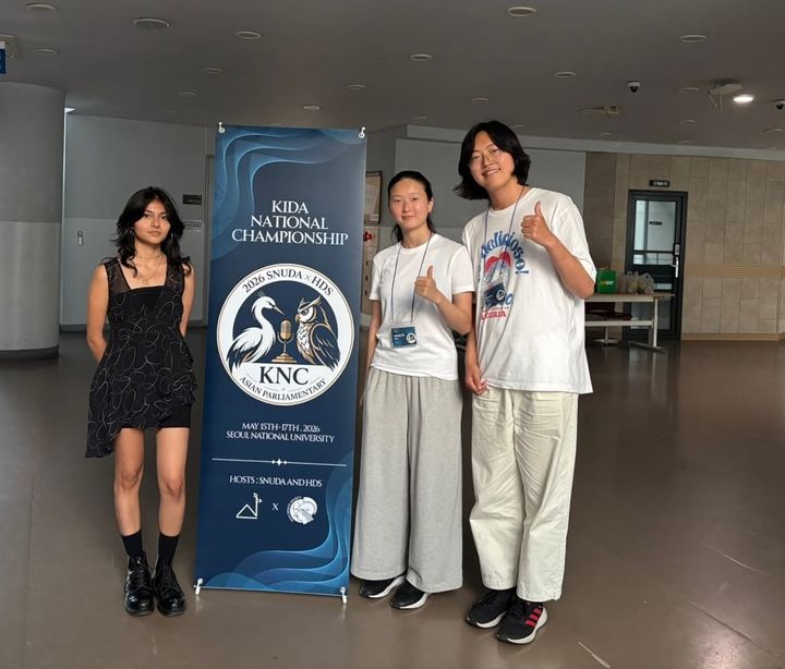 [대전=뉴시스] 오른쪽 부터 이시무,오수정, 사예드 파티마 아시프씨. (사진=우송대 제공) 2026.05.25. photo@newsis.com *재판매 및 DB 금지