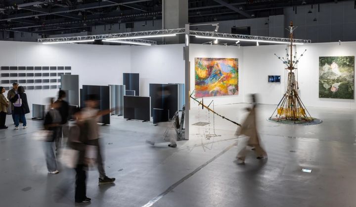 ©hiveartfair, photo:크리에이티브리소스 *재판매 및 DB 금지