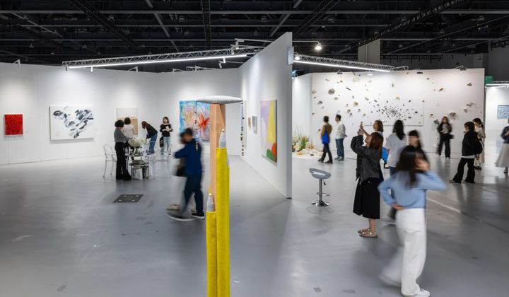 ©hiveartfair, photo:크리에이티브리소스 *재판매 및 DB 금지