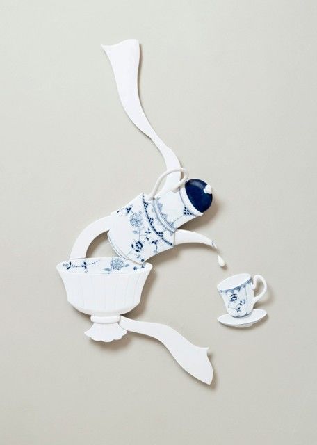 신동원, tied, hold and move, 49 x 80 x 6cm, porcelain, 2023 *재판매 및 DB 금지
