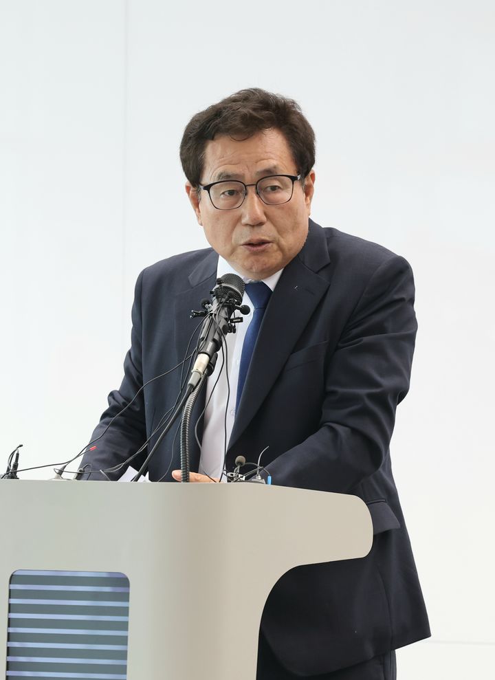 한만중 "AI시대 인간중심 미래교육 만들 것…완주 의지 강해"
