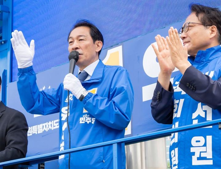 26일 더불어민주당 우상호 강원특별자치도지사 후보측은 이날 강원도 농민·먹거리단체, 전국금융산업노동조합, 강원지역 역사학계와 역사단체에서 잇따라 지지를 선언하며 우 후보에 힘을 보탰다고 밝혔다. 사진은 우상호 후보측 제공. *재판매 및 DB 금지