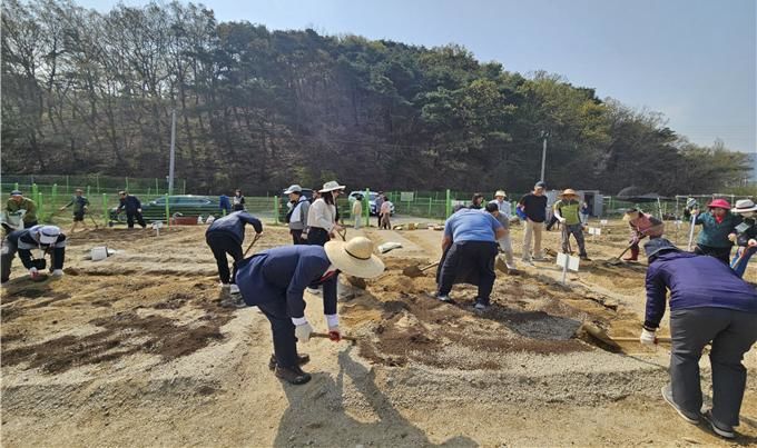 [대구=뉴시스] 대구시 수성구가 도심 농장을 복지 취약계층을 위한 치유 공간으로 넓힌다. (사진=대구시 수성구 제공) 2026.05.26. photo@newsis.com *재판매 및 DB 금지