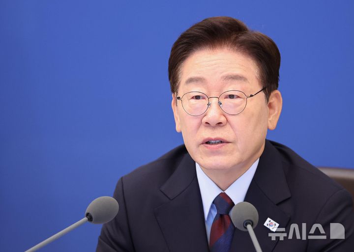 이 대통령 "동남권 공공기관·기업 추가이전 신속 추진…투자 이어가야"