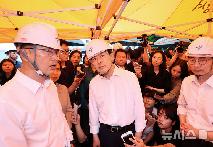 서소문 고가차도 붕괴 현장 찾은 장동혁 국민의힘 대표