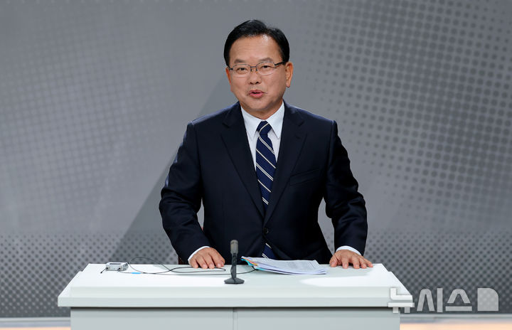 발언하는 김부겸 대구시장 후보