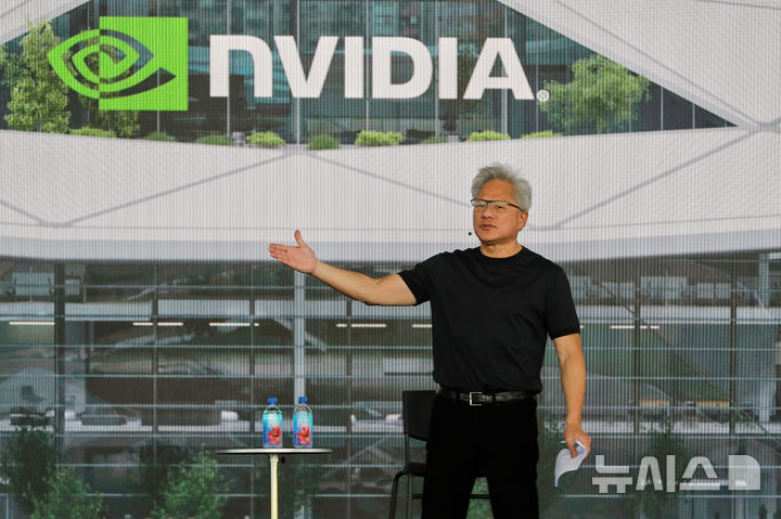 젠슨 황 방한 기대감에 AI주 폭등…코스피 또 사상 최고치