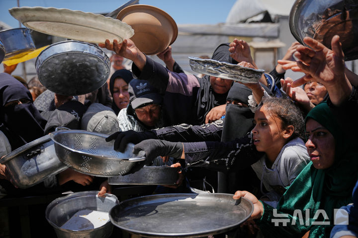 associate_pic3
