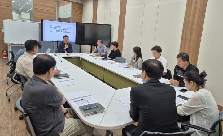 [대구=뉴시스] 한국섬유개발연구원이 마련한 화섬사 수요대응 수출경쟁력 강화 사업 설명회 모습. (사진=한국섬유개발연구원 제공) 2026.05.27. photo@newsis.com&nbsp; *재판매 및 DB 금지