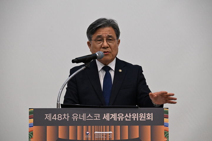 [부산=뉴시스] 27일 부산 벡스코에서 열린 제48차 유네스코 세계유산위원회 D-50 기념 기자간담회에 참석한 .허민 국가유산청장 (사진=국가유산청 제공) 2026.05.27. photo@newsis.com *재판매 및 DB 금지