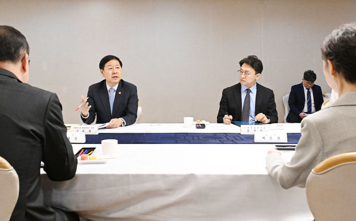 [세종=뉴시스] 사진은 구윤철 경제부총리 겸 재정경제부 장관이 27일 정부서울청사에서 열린 '제1차 AI 융합 국제개발 자문위원회'에서 인사말을 하고 있는 모습. (사진=재경부 제공) 2026.05.27. photo@newsis.com *재판매 및 DB 금지