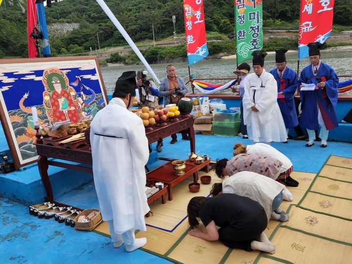 [서울=뉴시스] 법성포단오제(사진=국가유산진흥원 제공) 2026.05.27. photo@newsis.com *재판매 및 DB 금지