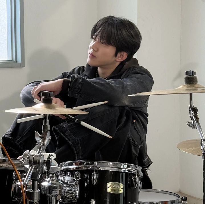 [서울=뉴시스] 데이식스 도운. (사진 = 인스타 캡처) 2026.05.28. photo@newsis.com *재판매 및 DB 금지
