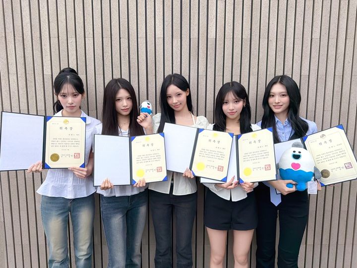 [서울=뉴시스] 리센느. (사진 = 더뮤즈엔터테인먼트 제공) 2026.05.28. photo@newsis.com *재판매 및 DB 금지
