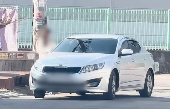 불법 콜뛰기 차량을 이용하는 외국인 모습. (사진=경기남부경찰청 제공) *재판매 및 DB 금지
