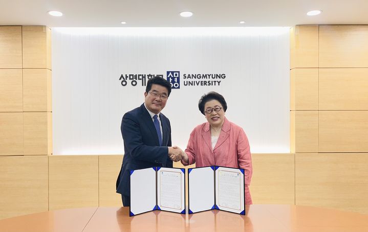 서울문화재단은 상명대학교와 지난 28일 미래 문화예술 환경 변화에 대응하고 융복합 창의인재 양성을 위한 업무협약(MOU)을 체결했다. (사진=서울문화재단 제공) *재판매 및 DB 금지