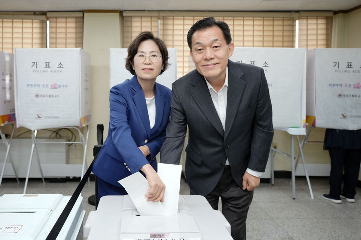 [수원=뉴시스] 사전투표를 마친 이재준 더불어민주당 수원시장 후보. (사진=선거캠프 제공) 2026.05.29. photo@newsis.com  *재판매 및 DB 금지