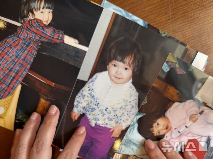 [서울=뉴시스] 해외입양된 딸 박미애씨의 어린 시절 모습. (사진=이애리라나씨 제공) 2026.05.29. photo@newsis.com