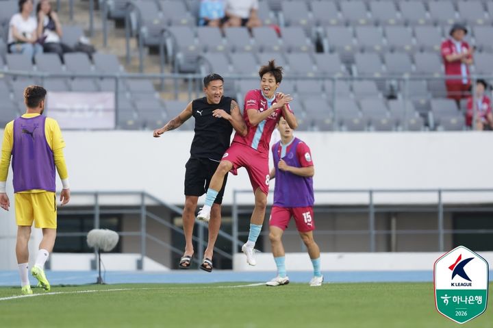 [서울=뉴시스] 프로축구 K리그2 용인FC의 이승준. (사진=한국프로축구연맹 제공) 2026.05.30. photo@newsis.com *재판매 및 DB 금지