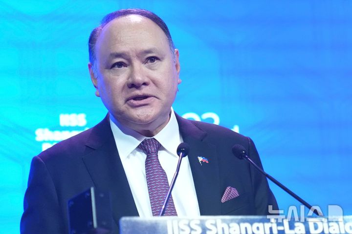[AP/뉴시스] 필리핀의 길베르토 테오도로 국방장관