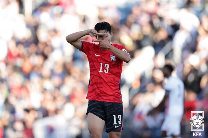 [서울=뉴시스] 31일(한국 시간) 미국 유타주 솔트레이크시티의 브리검영대(BYU) 사우스필드에서 열린 트리니다드토바고와 평가전을 소화하고 있는 한국 남자 축구 대표팀의 손흥민. (사진=대한축구협회 제공) 2026.05.31. photo@newsis.com *재판매 및 DB 금지