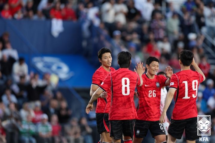 [서울=뉴시스]조규성, 트리니다드토바고전서 머리와 발로 멀티골 폭발. (사진=대한축구협회 제공)