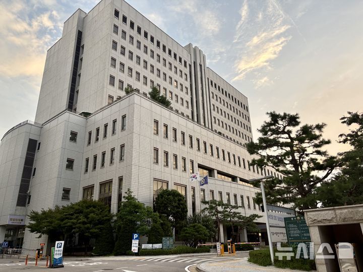 [서울=뉴시스] 서울 양천구 서울남부지법 전경. 2025.09.15. photo@newsis.com *재판매 및 DB 금지