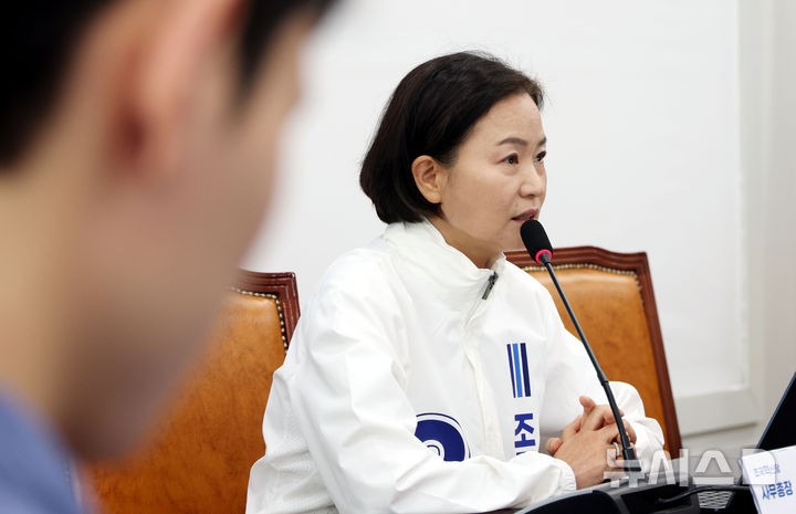 [서울=뉴시스] 조성봉 기자 = 이해민 조국혁신당 선거대책위원회 총괄본부장이 1일 오전 서울 여의도 국회에서 열린 '평택 선거· 63시간 선거운동 현황 관련 기자간담회'에서 발언을 하고 있다. 2026.06.01. suncho21@newsis.com