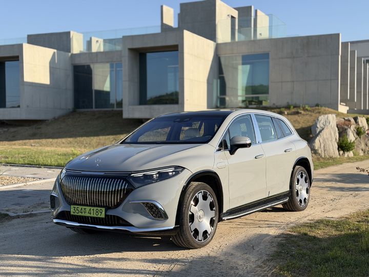 [서울=뉴시스] 김민성 기자 = '메르세데스-마이바흐 EQS 680 SUV' 외관 모습. kms@newsis.com. *재판매 및 DB 금지