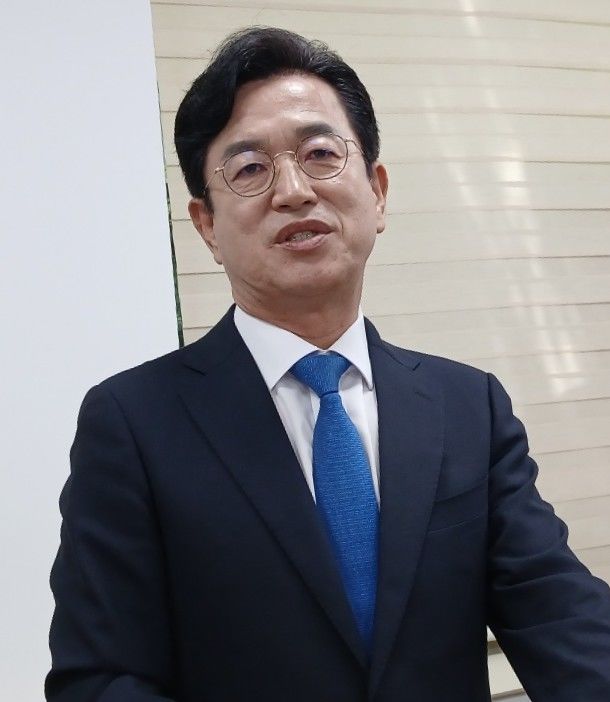 [대전=뉴시스] 조명휘 기자 = 더불어민주당 허태정 대전시장 후보가 2일 오후 대전시의회 기자실에서 기자회견을 열고 지지를 호소하고 있다. 2026.06.02. joemedia@newsis.com *재판매 및 DB 금지