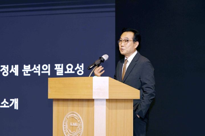 [서울=뉴시스] 지난달 28일 국민대에서 이도훈 전 주러시아대사가 '제668회 목요특강' 연사로 초청받아 강연을 진행했다. (사진=국민대 제공) 2026.06.02. photo@newsis.com *재판매 및 DB 금지