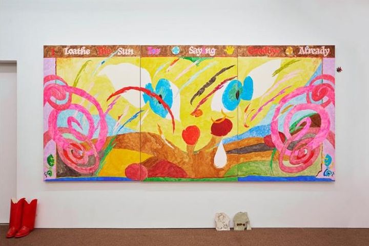 박론디, <풀 속에서 쉬고 싶어도 쉴 수가 없어~'2024, 캔버스에 과슈, 330x155cm Courtesy of the artist *재판매 및 DB 금지