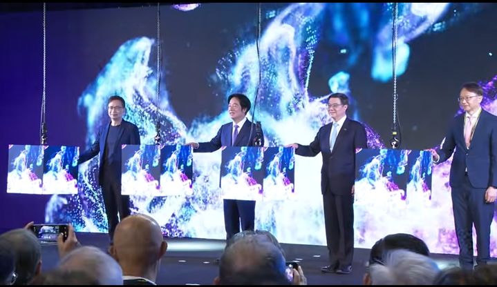[서울=뉴시스] 라이칭더 대만 총통(왼쪽 두번째)이 2일 정보통신(IT) 박람회 ‘2026 타이베이 국제 컴퓨터 전시회(COMPUTEX)’ 개막식에 참석하고 있다.(출처: 대만 총통부) 2026.06.02. *재판매 및 DB 금지