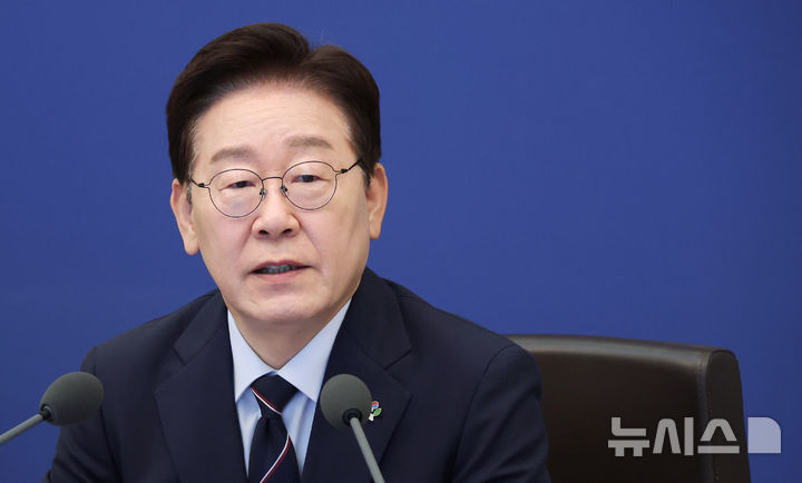 [서울=뉴시스] 고범준 기자 = 사진은 이재명 대통령이 지난 2일 청와대에서 열린 제24회 국무회의 겸 제11차 비상경제점검회의에서 발언하고 있는 모습. 2026.06.02. bjko@newsis.com