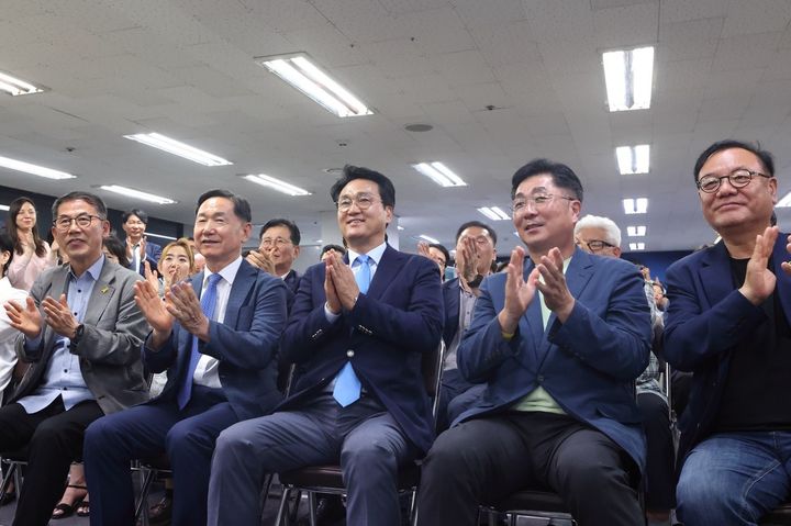 [수원=뉴시스] 안민석 경기도교육감 후보. (사진=선거캠프 제공) 2026.06.03. photo@newsis.com *재판매 및 DB 금지
