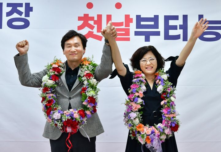 조현일 경산시장 당선인 부부 *재판매 및 DB 금지