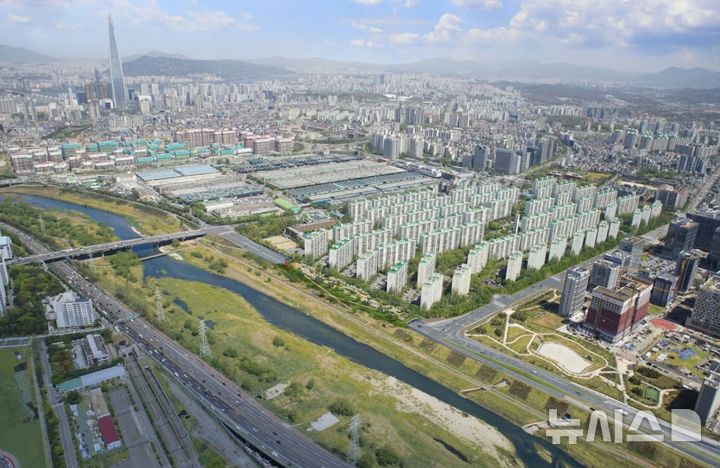 [서울=뉴시스] 서울 송파구 문정동 올림픽훼밀리타운.