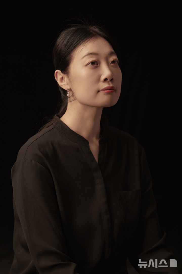 [서울=뉴시스] 작가 조해진 (사진=현대문학 제공, 저작권=신중혁) 2026.06.05. photo@newsis.com