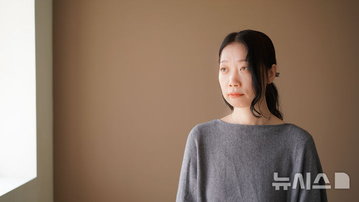 [서울=뉴시스] 작가 조해진 (사진=현대문학 제공, 저작권=정멜멜) 2026.06.05. photo@newsis.com