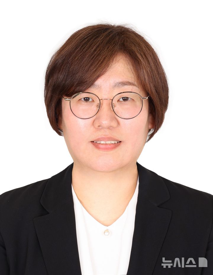 [전주=뉴시스]윤난슬 기자 = 전북 전주비전대학교는 간호학부 정정미 교수가 최근 경북대학교 간호대학 간호혁신연구소가 개최한 '2026 경북국제간호학술대회'에서 우수 포스터상을 수상했다고 8일 밝혔다. (사진=전주비전대 제공) photo@newsis.com 