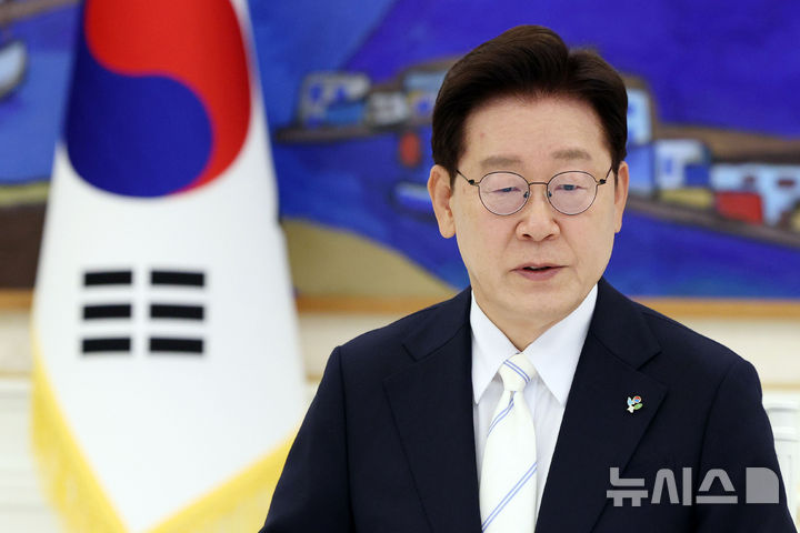 [서울=뉴시스] 고범준 기자 = 이재명 대통령이 8일 청와대에서 열린 4부 요인 회동에서 발언하고 있다. 2026.06.08. bjko@newsis.com