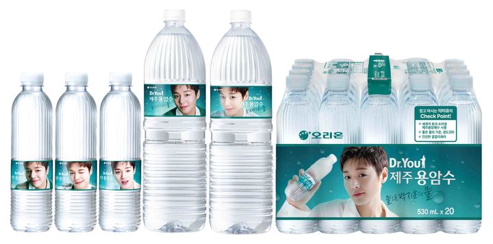 [서울=뉴시스] 오리온, 닥터유 제주용암수 박지훈 라벨 스페셜 에디(사진=오리온 제공) *재판매 및 DB 금지