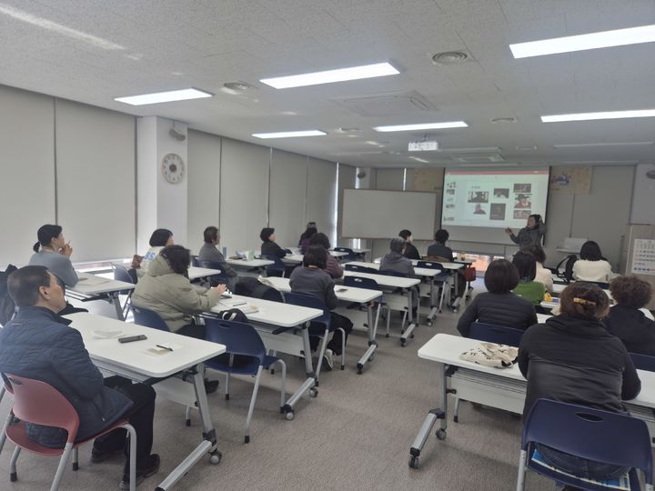 [대구=뉴시스] 대구 구수산도서관 여름 특별 문화강좌 운영 모습. (사진=행복북구문화재단 제공) 2026.06.09. photo@newsis.com *재판매 및 DB 금지