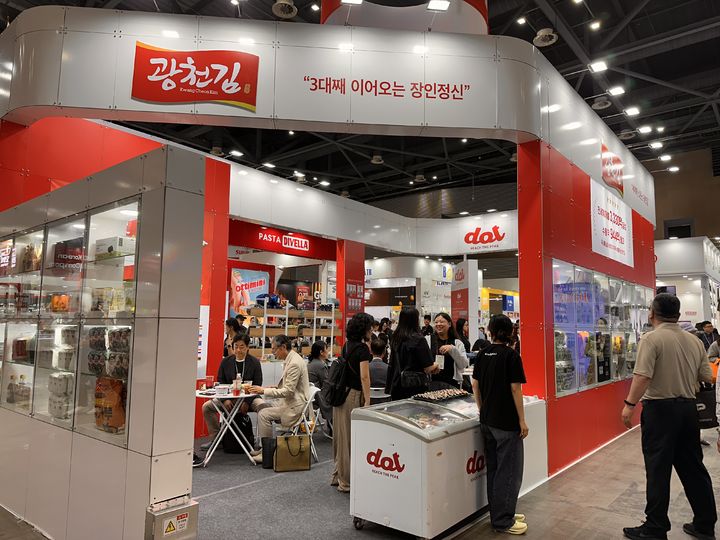 [고양=뉴시스] 9일 오전 경기 고양 킨텍스에서 열린 '서울푸드 2026' 부스 모습. *재판매 및 DB 금지