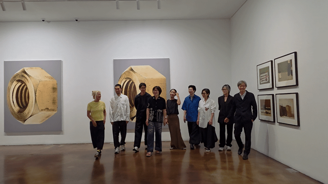 [사진=박현주 미술전문기자] 사진가 구본창이 기획한 사진전 '진동하는 사물들(Objects in Oscillation)' 기자간담회가 9일 서울 국제갤러리에서 열렸다. 구본창을 비롯해 김수강, 김경태, 구성연, 박찬우, 조선희, 정정호, 정희승, 조성연 등 참여 작가들이 한자리에 모였다. 2026.06.09. hyun@newsis.com *재판매 및 DB 금지
