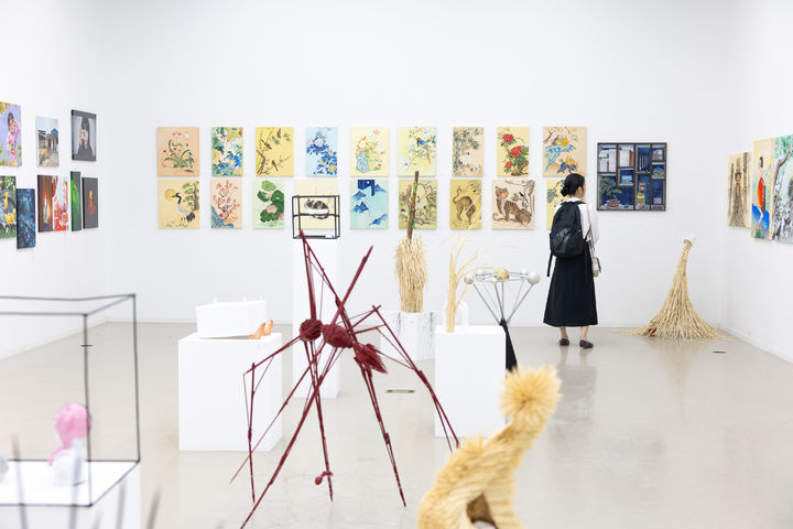 [서울=뉴시스] 경희대가 미술대학 개교 60주년을 기념해 '2026 미술대학 첫걸음 展'을 열었다. (사진=경희대 제공) 2026.06.09. photo@newsis.com *재판매 및 DB 금지