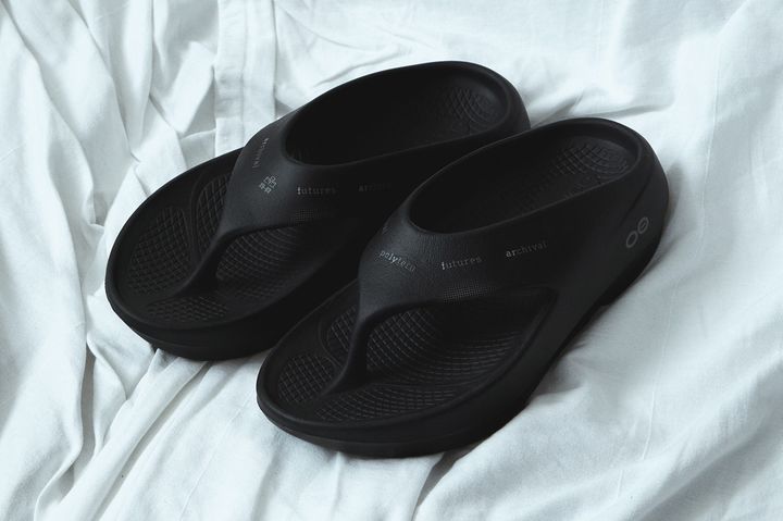 생활문화기업 LF가 전개하는 미국 리커버리 슈즈 브랜드 '우포스(OOFOS)'가 본격적인 무더위를 맞아 국내 남성 캐주얼 브랜드 '폴리테루(POLYTERU)'와 협업 컬렉션을 선보인다고 10일 밝혔다. *재판매 및 DB 금지