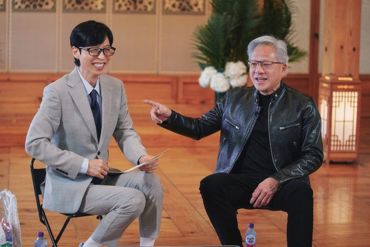 [서울=뉴시스] 유재석, 젠슨 황. (사진 = tvN '유 퀴즈' 제공) 2026.06.11. photo@newsis.com *재판매 및 DB 금지