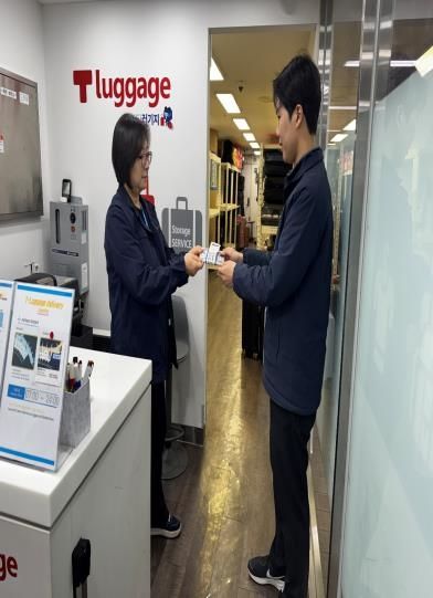 [서울=뉴시스] ‘또타 유실물 배송서비스’를 통해 배송 중인 유실물. (사진=서울교통공사 제공) 2026.06.11. photo@newsis.com *재판매 및 DB 금지