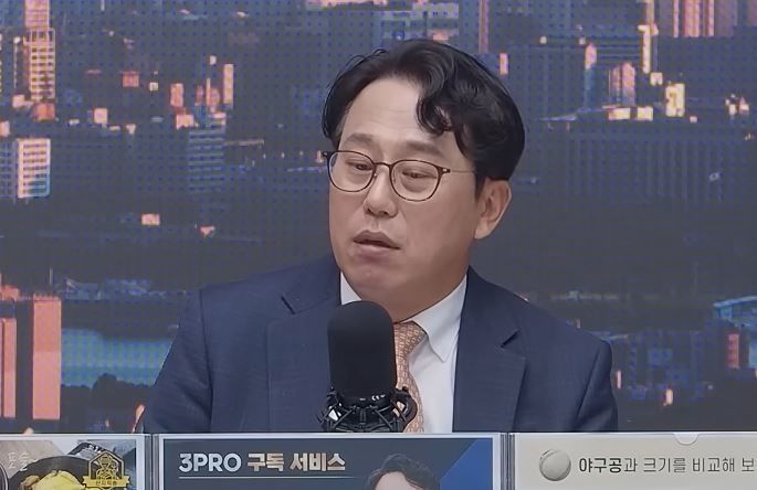 [서울=뉴시스] 10일 구독자 298만명 유튜브 채널 '삼프로TV'에 출연한 박병창 MP파트너스 대표는 "(시장) 예측보다 대응이 더 중요하다"고 강조했다. 그는 극심한 변동성으로 인해 시장이 요동치는 가운데, 예측보다는 변수에 맞춘 대응이 효과적인 투자 방법이라고 조언했다. (사진=삼프로TV 유튜브 채널 캡처)